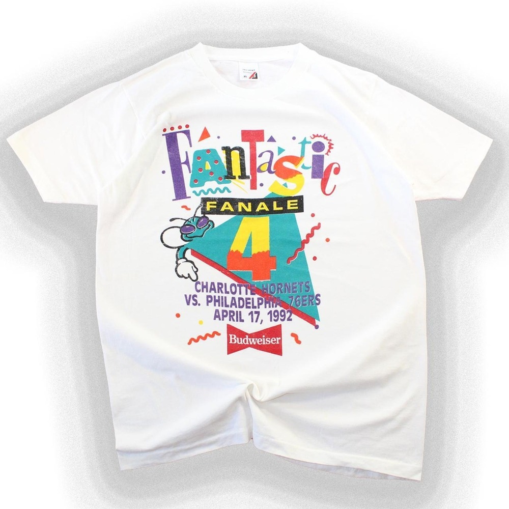Vintage 1992 NBA Charlotte Hornets Fantastic Fanale 4 Graphic Tee XL White